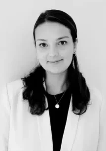 Team 5 Laura Markovic - pmc active GmbH
